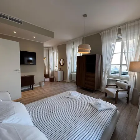 Homey I Pep's By The Sea 4* Trieszt