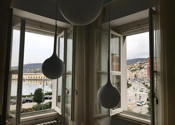 Homey I Pep'S By The Sea Affittacamere Trieste